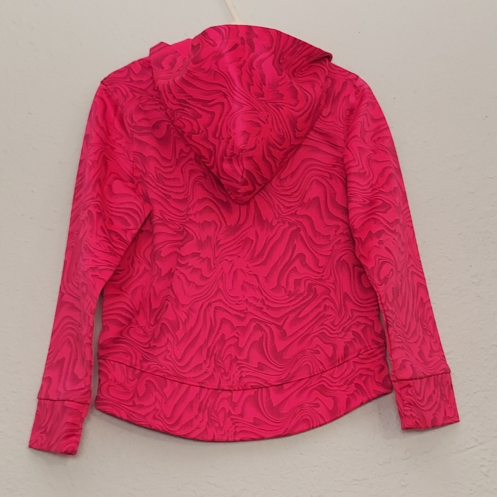Under Armor Shirt Size 4 Girl Pink Swirl Hoodie HAS GRAY MARKS Pullover Top - Picture 4 of 16